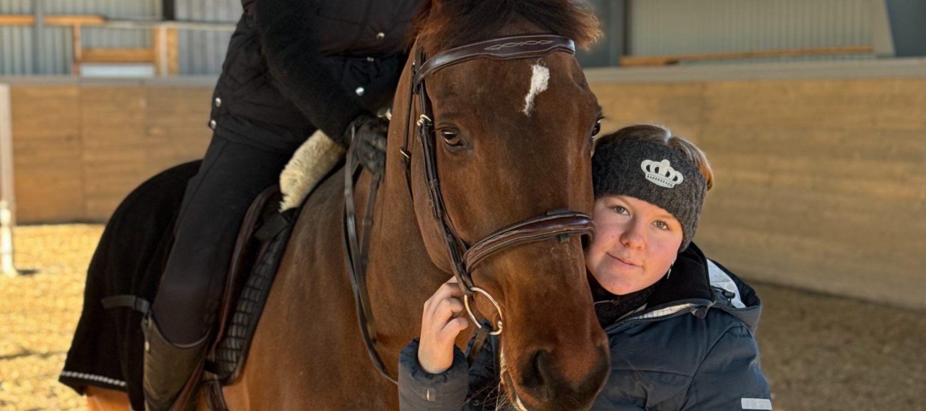 Lär känna: Felicia Sager – en av januari månads ABENA-ryttare!